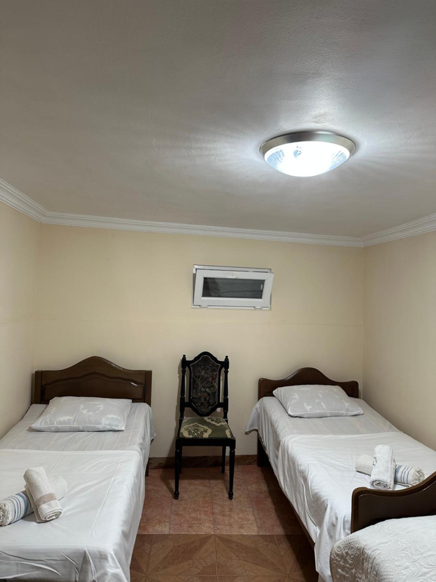 Linda Guest House Batumi Exterior foto