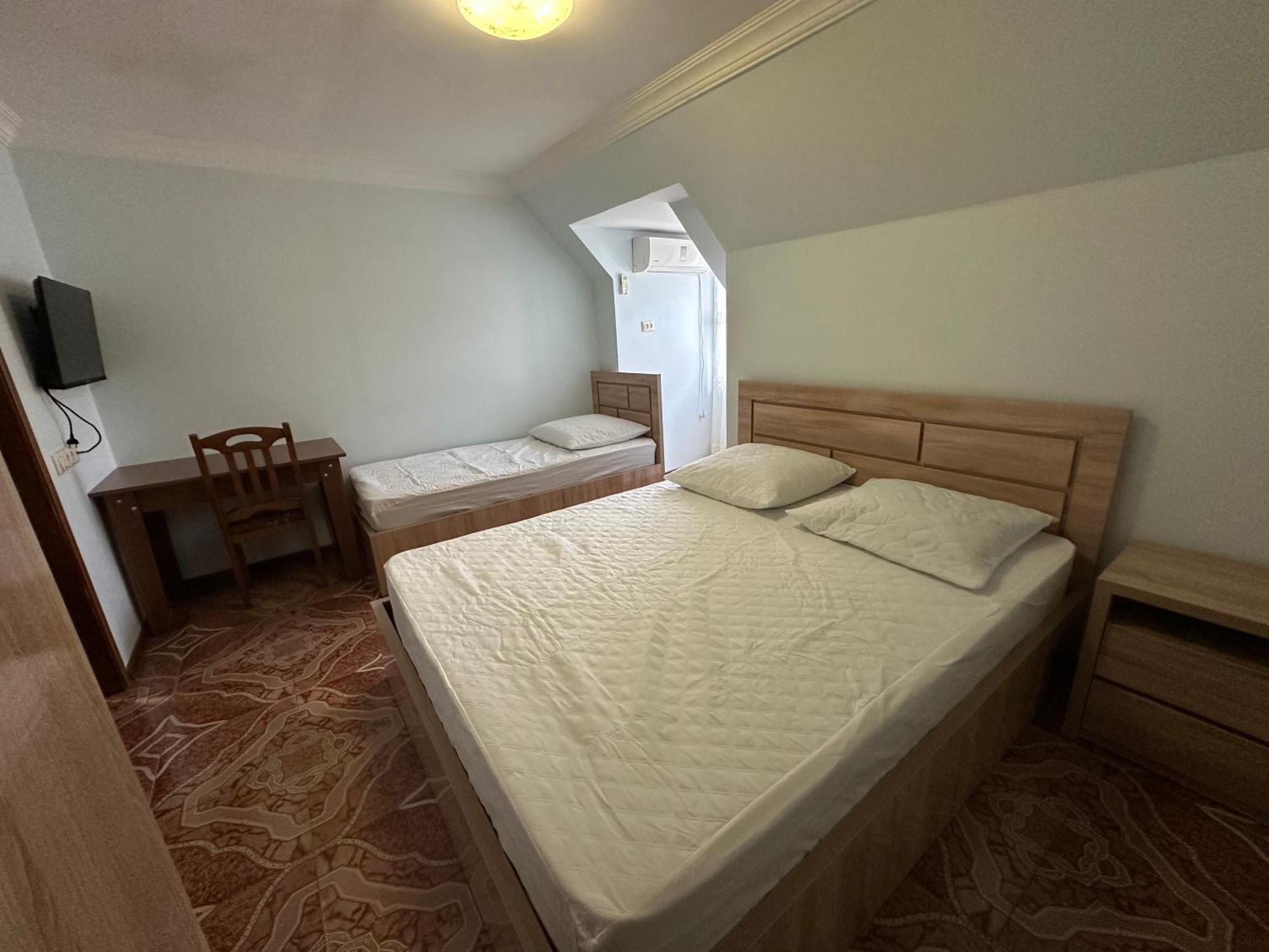 Linda Guest House Batumi Exterior foto
