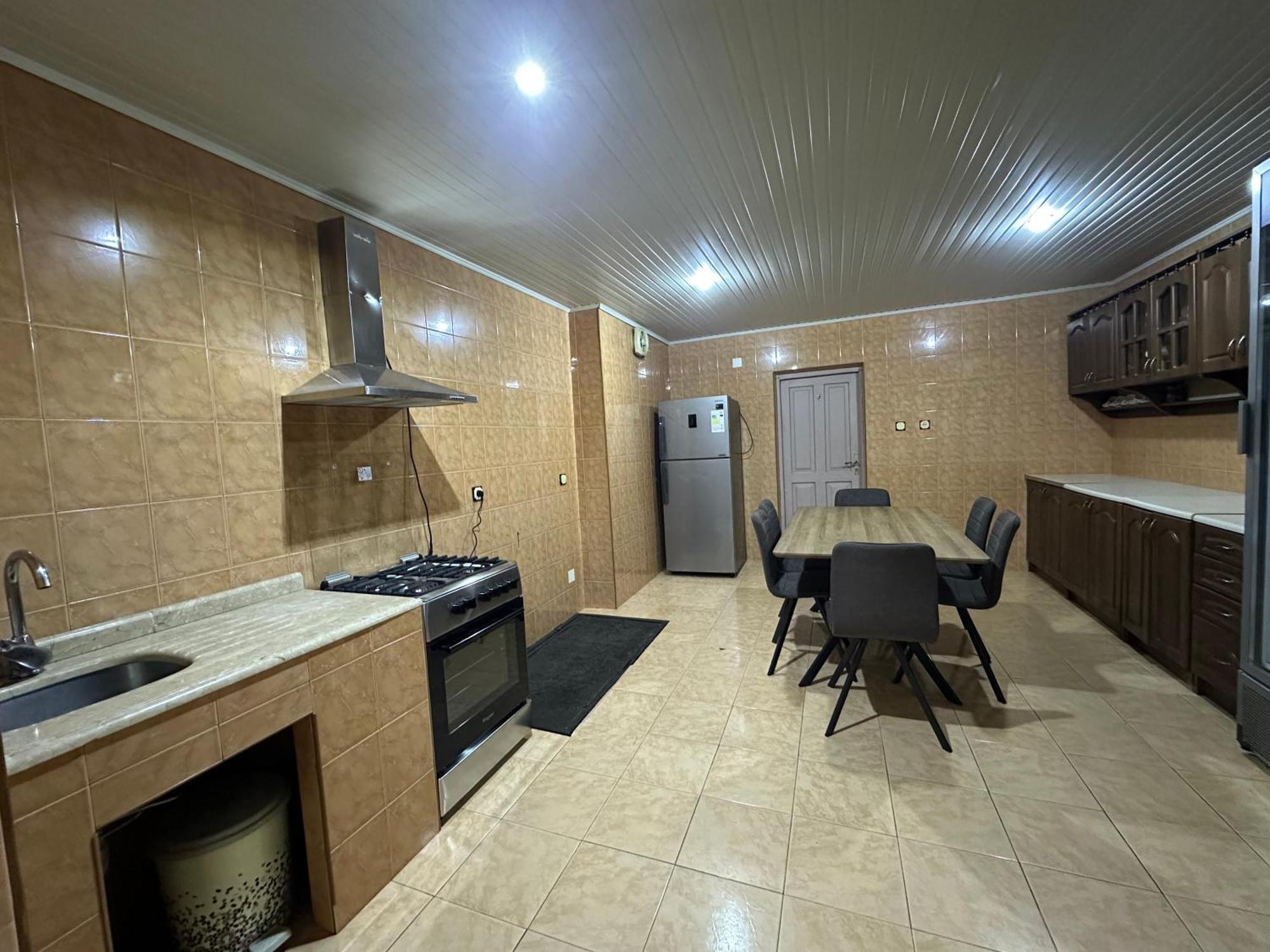 Linda Guest House Batumi Exterior foto