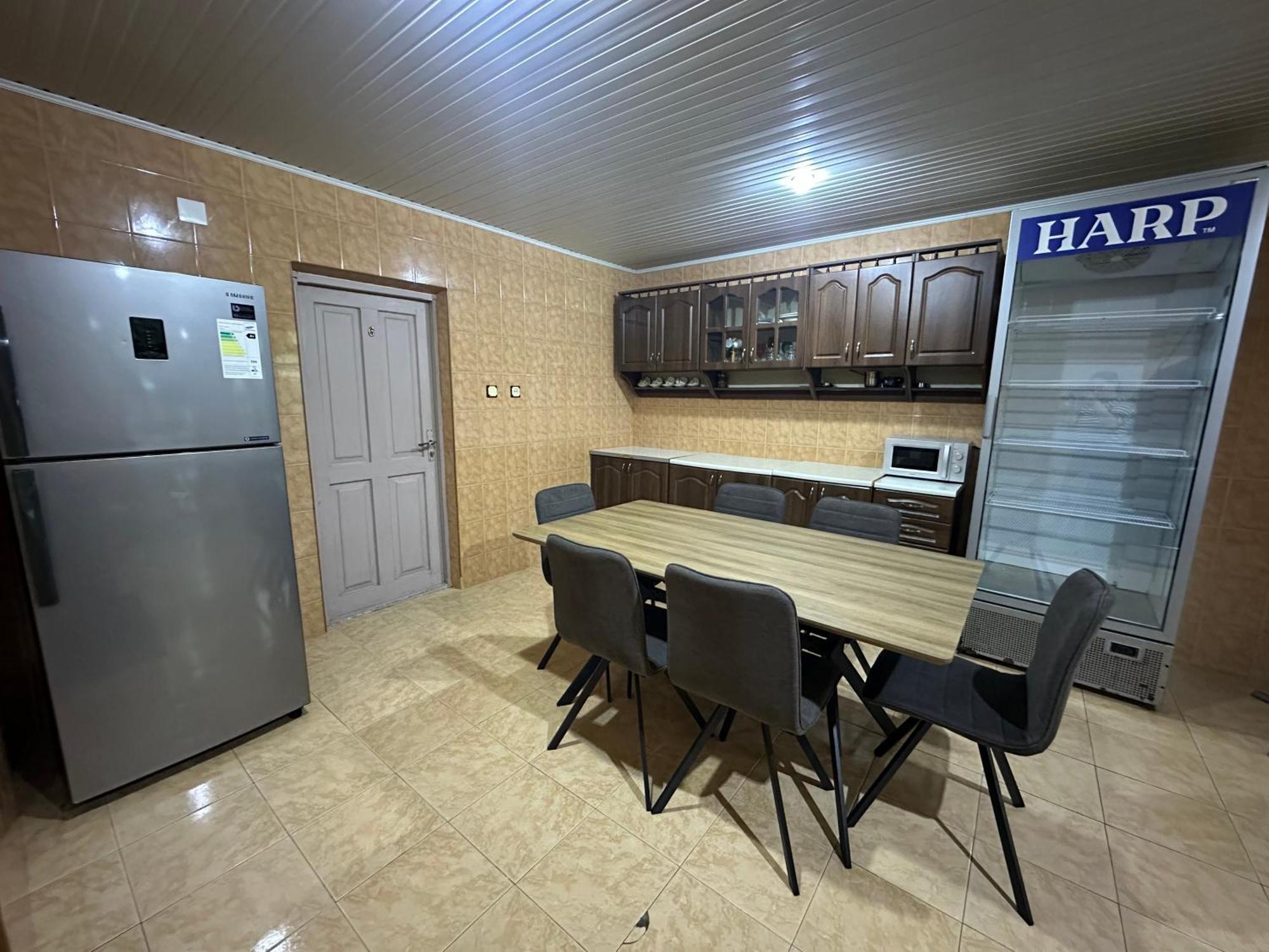 Linda Guest House Batumi Exterior foto