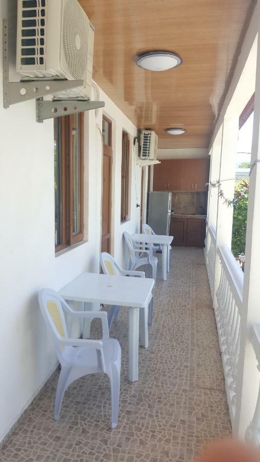 Linda Guest House Batumi Exterior foto